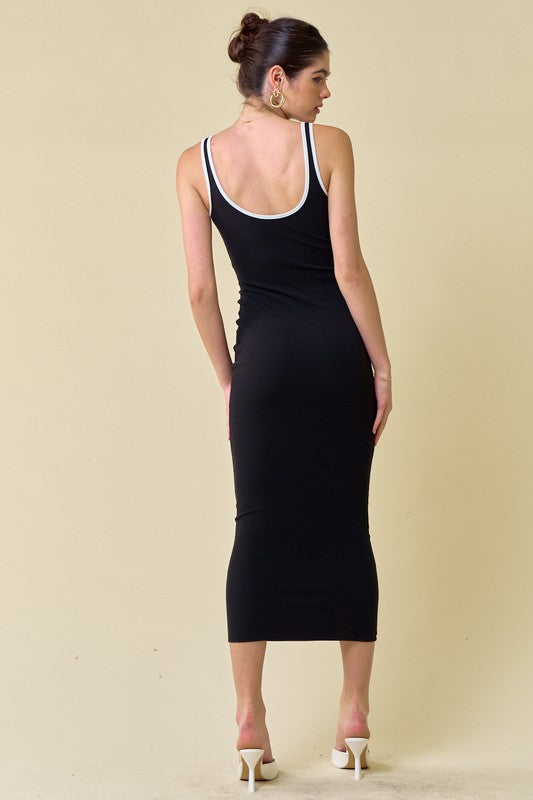 Back View - Scoop Neck Maxi Rib Dress Black