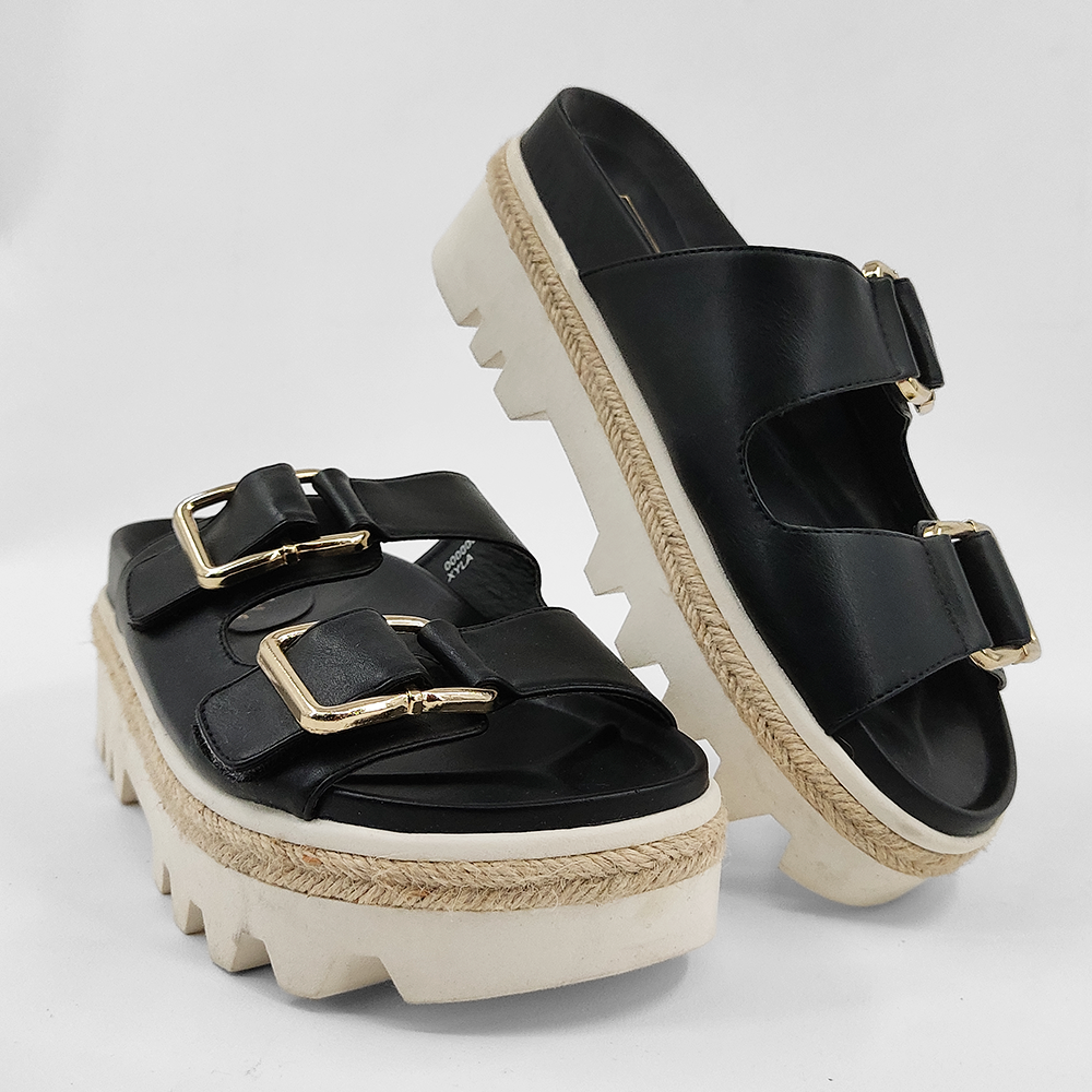 Front/Side View - Xyla Sandal Black