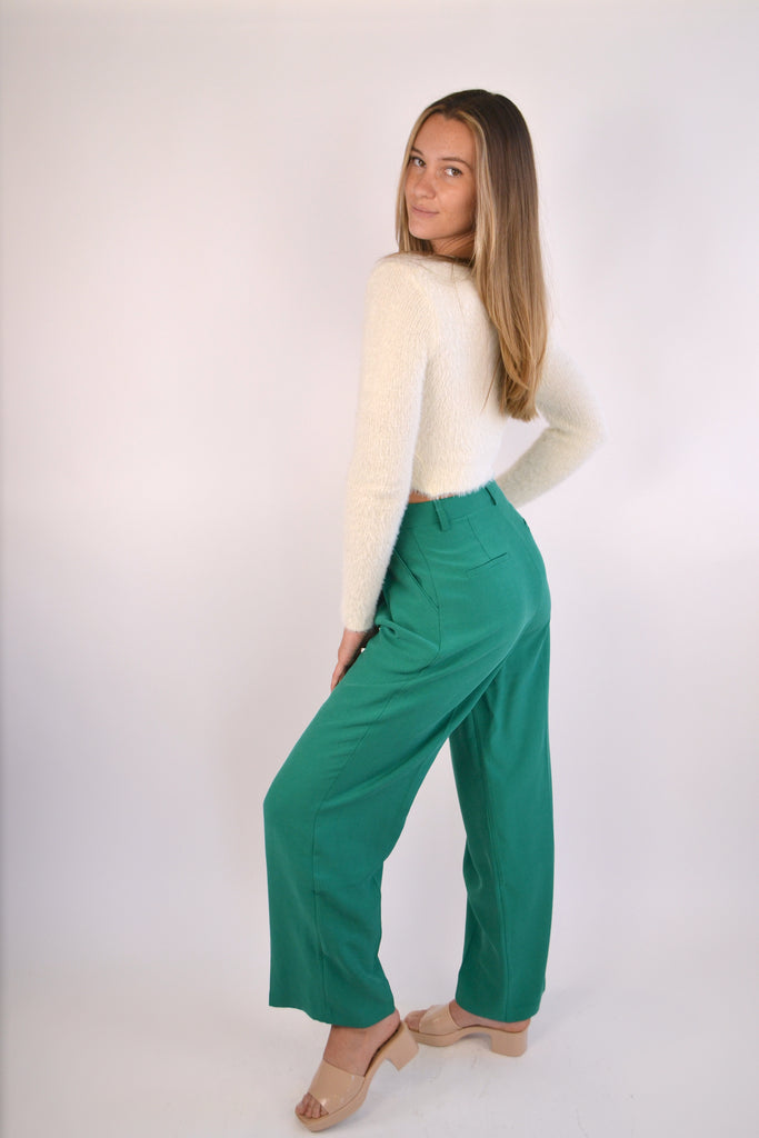 Side View - Green Hailey Pant
